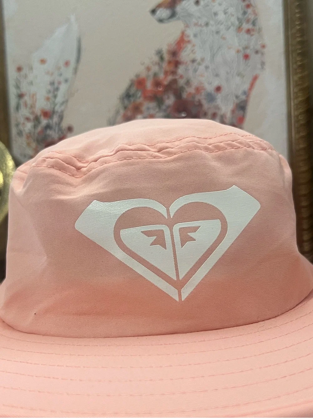Roxy Girls' Pudding Cake bucket hat with White Logo